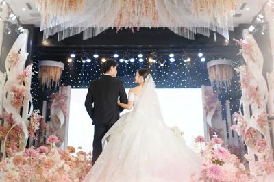 Love Rosie - Lưu giữ dấu ấn ngày trọng đại giữa sắc hồng thơ mộng